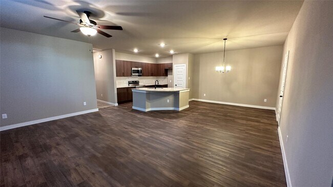 Photo - 9832 Grosbeak Ln