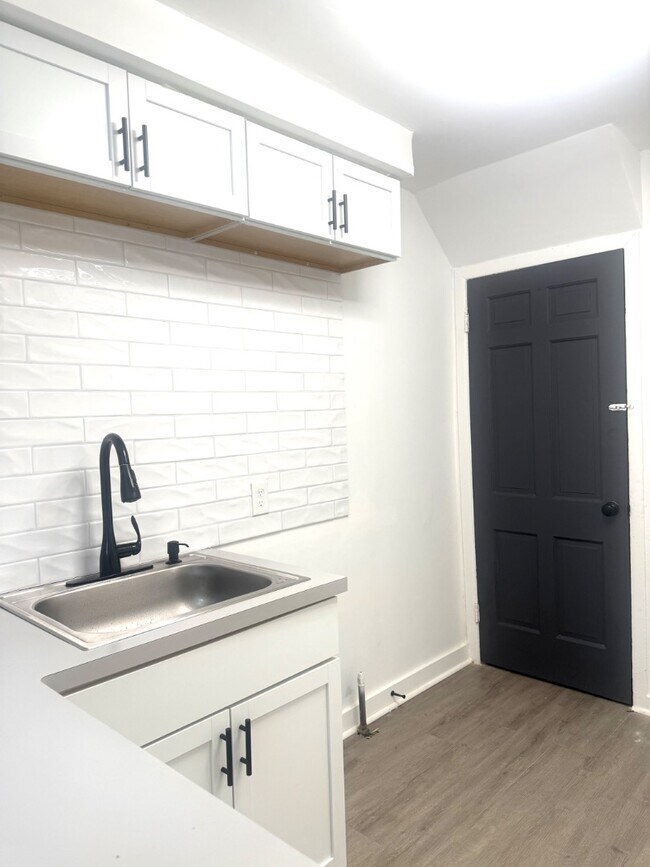 Photo - 480 Marquette Dr