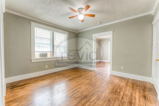 Photo - ROWLAND 806 Unidad #4
