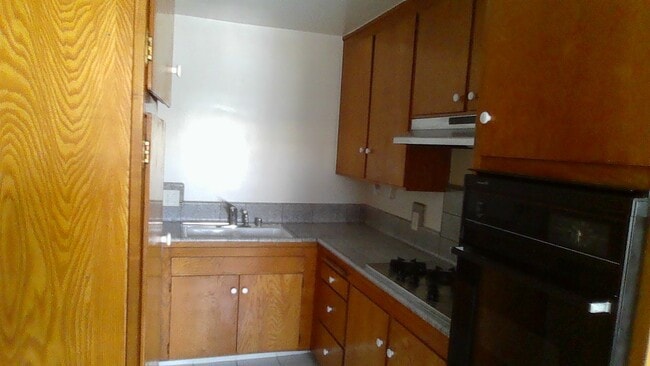 Photo - Tiki Apartments