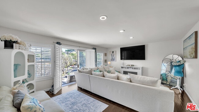 Photo - 22736 Cavalier St