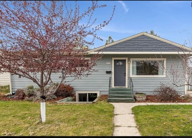 Building Photo - Burlington Unit 200 Burlington