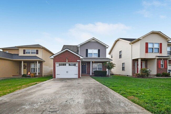 Building Photo - Pet Friendly Three Bedroom!