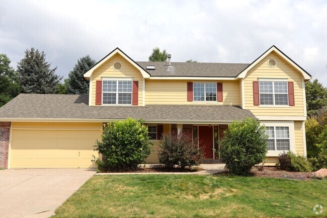 Building Photo - Comfort & Space in Fort Collins – 5BR Home...