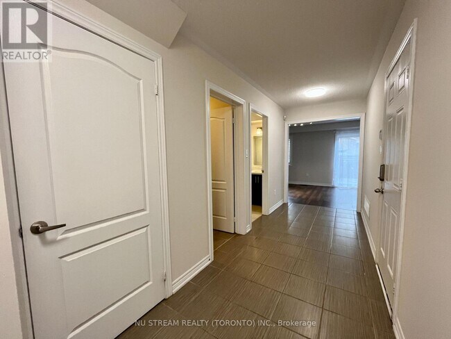 Photo - 41 Begonia St