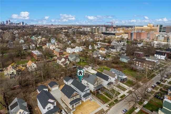 Photo - 2250 E 100th St