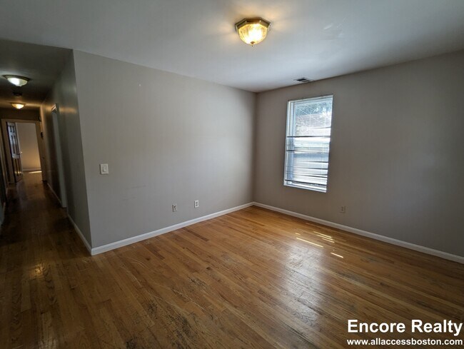 Photo - 344 Putnam Ave Unit 3