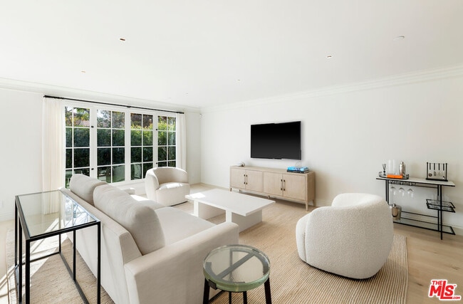 Photo - 9563 Charleville Blvd