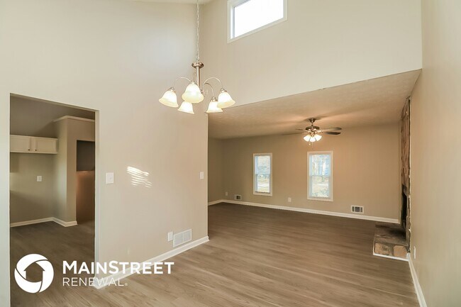 Photo - 2875 Kathryn Cir SW