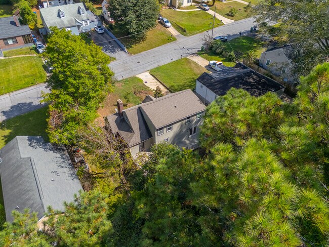 Photo - 1261 Eastridge Rd SW