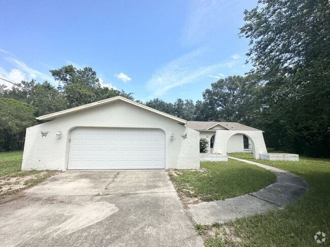 Building Photo - "Charming 2-Bed, 2-Bath Retreat on Apple O... Rental