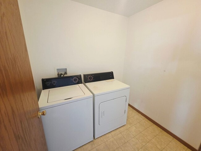 Photo - 1909 Kyle Lane Northwest Unit Apt 11