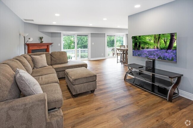 Building Photo - 56 Woods Edge Dr Unit Condo