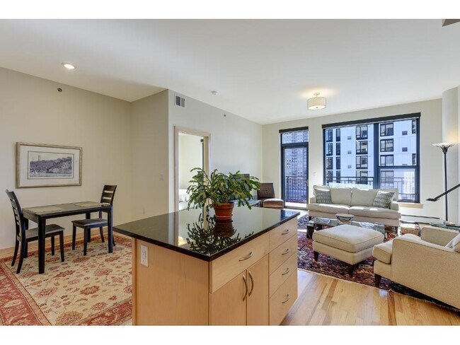 Photo - 740 Portland Ave Unidad 1204