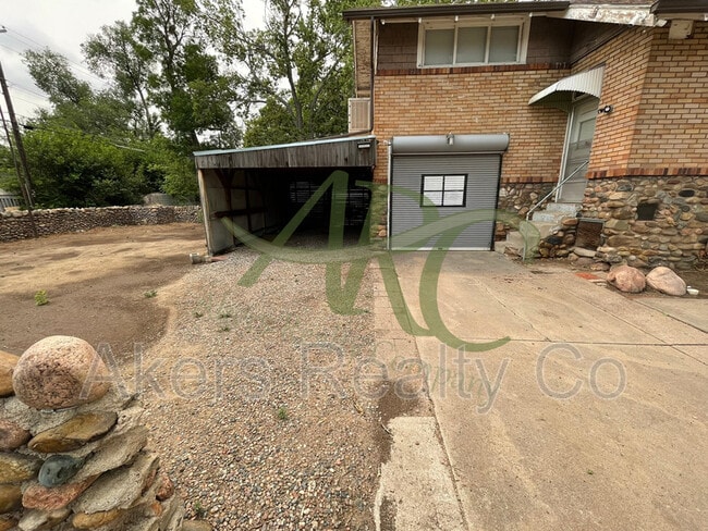 Photo - 1124 Lake Ave