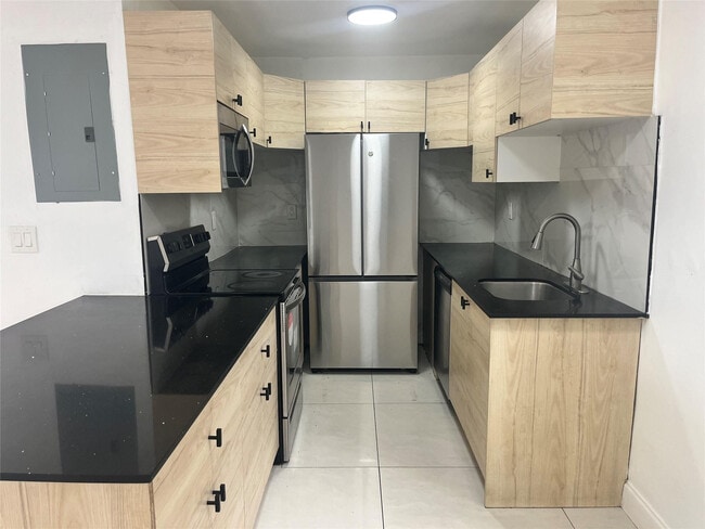 Photo - 1604 NW 24th Ct