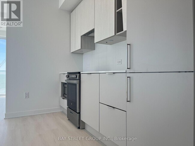 Photo - 3900 Confederation Pkwy Unit 2204