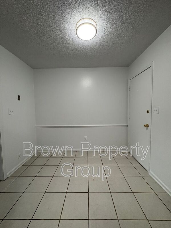 Photo - 2127 Grand Prix Dr