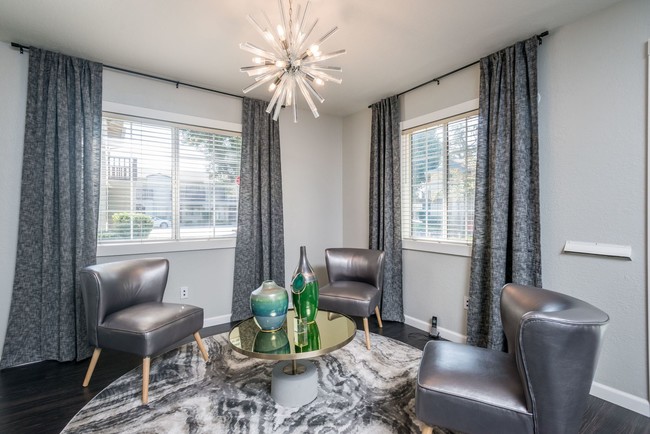 Oak Valley Apartment Homes