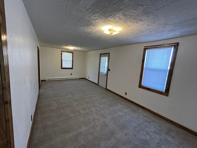 Photo - 154 Robley St