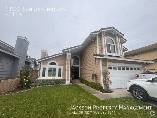 Building Photo - Spacious 4 Bedroom Home with Pool in Chino!