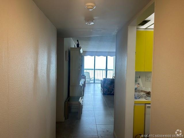 Building Photo - 9900 S Ocean Dr Unit 704 Rental