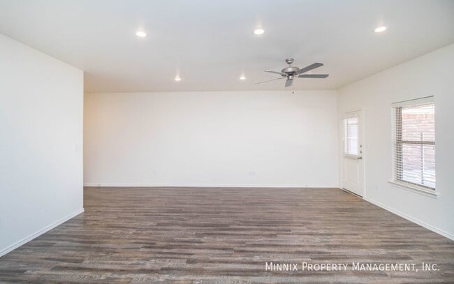 Photo - 6916 21st. St.