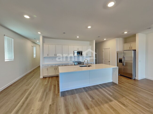 Photo - 9525 Harkes Dr