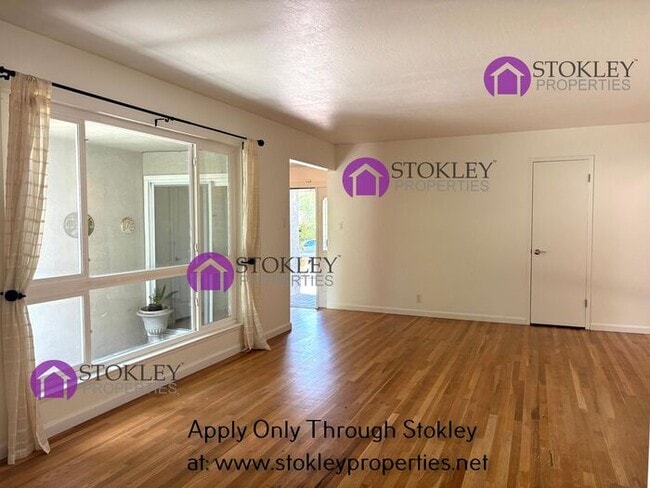Photo - 664 Sherree Dr