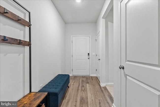 Building Photo - 109 Woodford Dr
