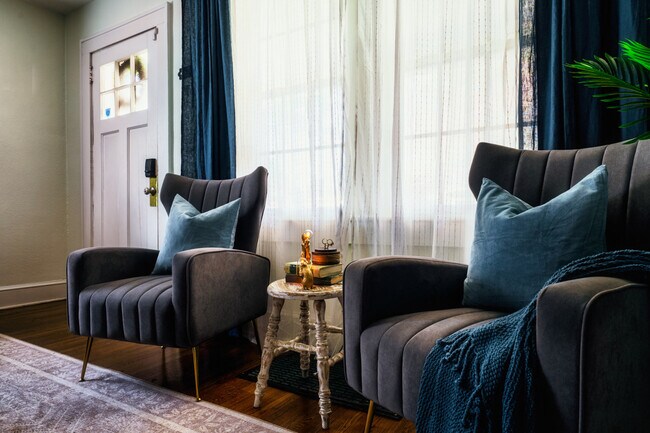 Photo - 715 Grandin Rd Unit ID1302121P