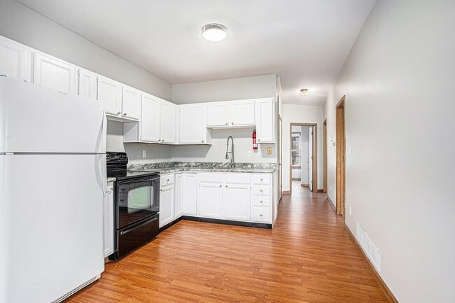 Photo - West Lovell 2-Bed/1-Bath upstairs apartment, 789 sq. ft. - Ask about our Security Deposit Alterna... Unit 3