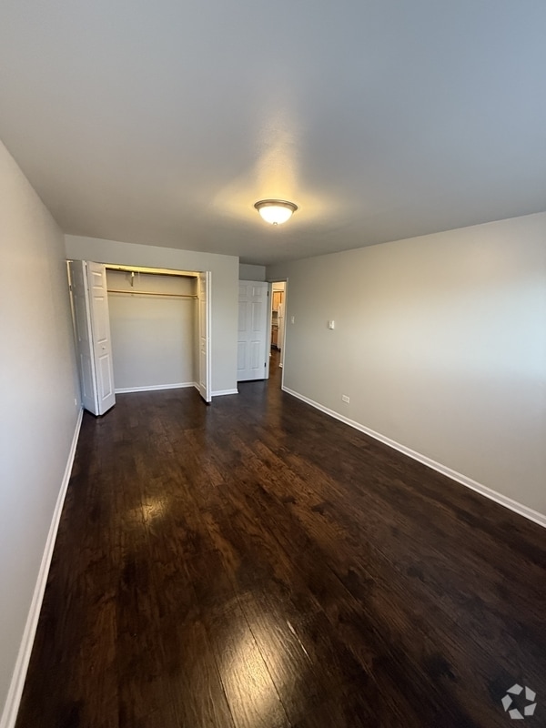 Building Photo - 515 East End Ave Rental