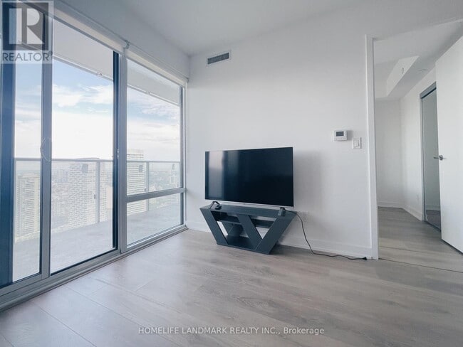 Photo - 501 Yonge St Unité 3408