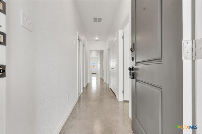 Photo - 3902 American Elm Dr