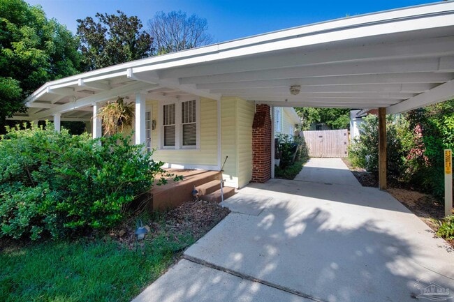 Photo - 1717 N 16th Ave