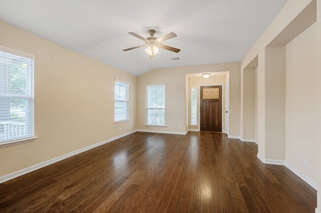 Photo - 3 Bedroom, 2 Bath, Corner Lot Home in Nort...