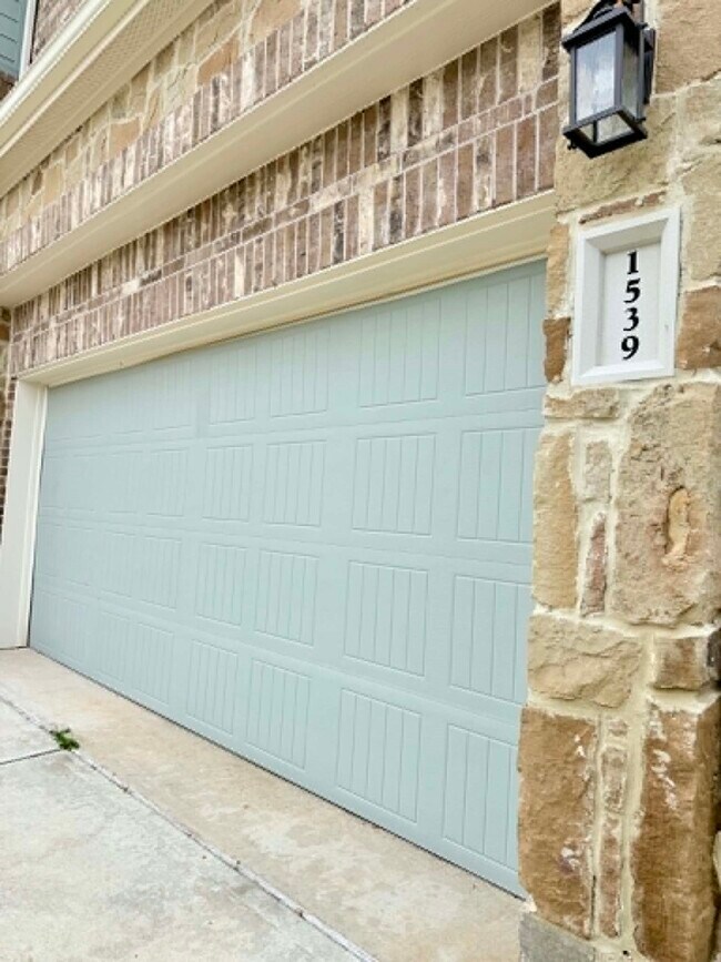 Photo - 1539 Crystal Stream Dr