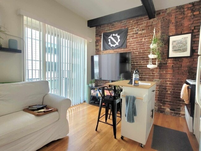 Photo - 100 Hudson St Unit E