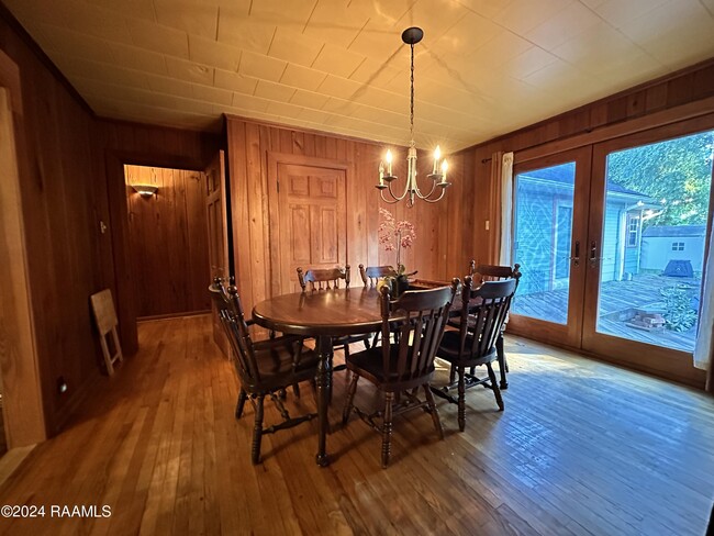 Photo - 115 Fallbrook Ave