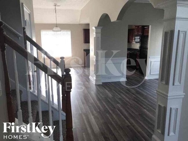 Photo - 419 Lake Ridge Ln