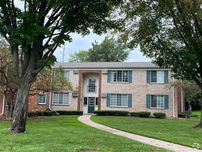 Building Photo - Downtown Rochester Condo- Heat and Water I...
