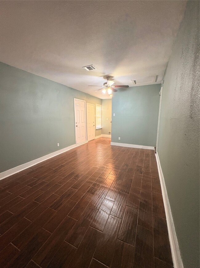 Building Photo - 4323 Groton Dr