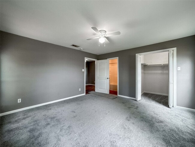 Photo - 4717 Heron St