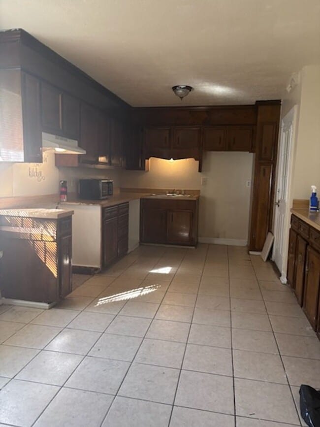 Photo - 1735 Woody Dr