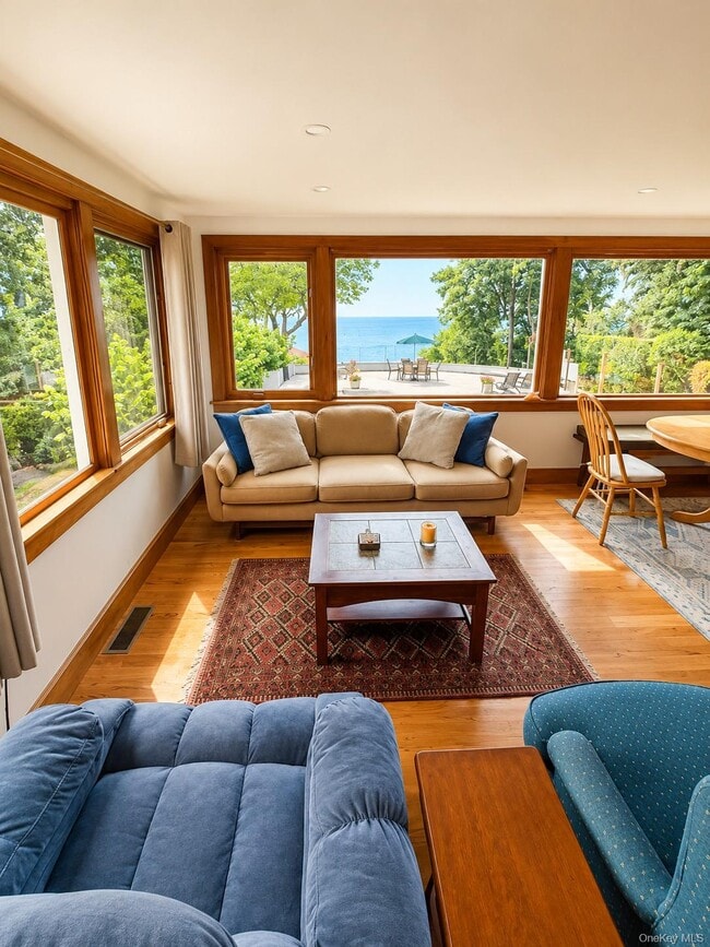 Photo - 49 Oakwood Rd