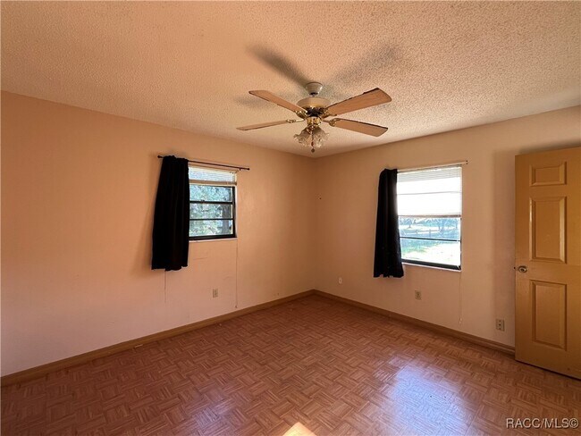 Photo - 1711 N Croft Ave