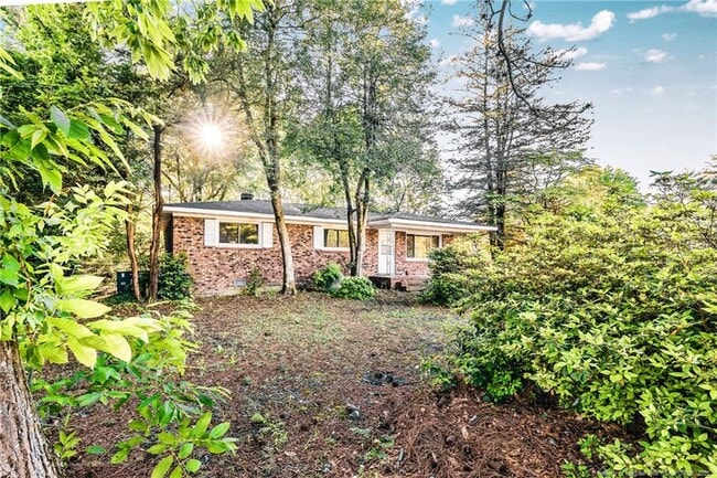 Photo - 1906 Poplar Dr