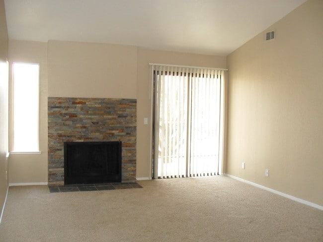 Lakeview Apartment Homes