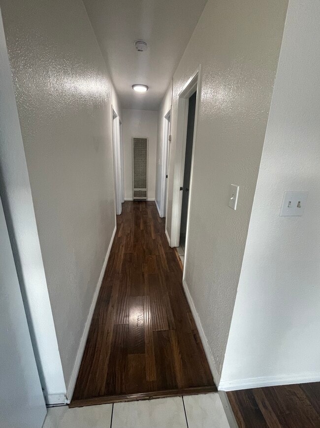 Photo - 714 S Record Ave